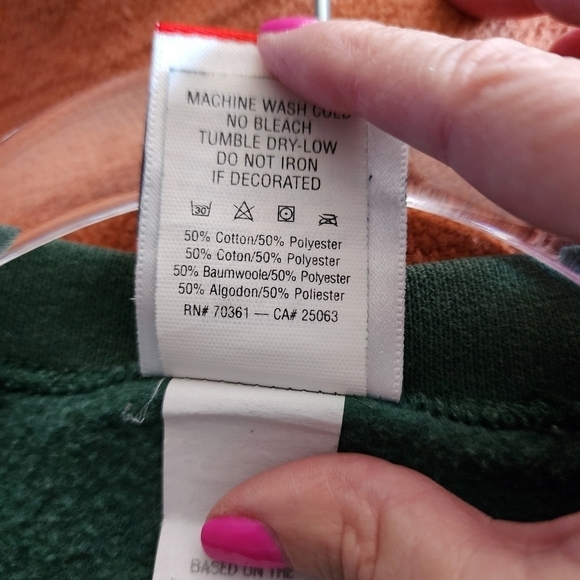 MICKEY INC. THE WALT DISNEY COMPANY TIGGER SWEATSHIRT - Picture 10 of 10